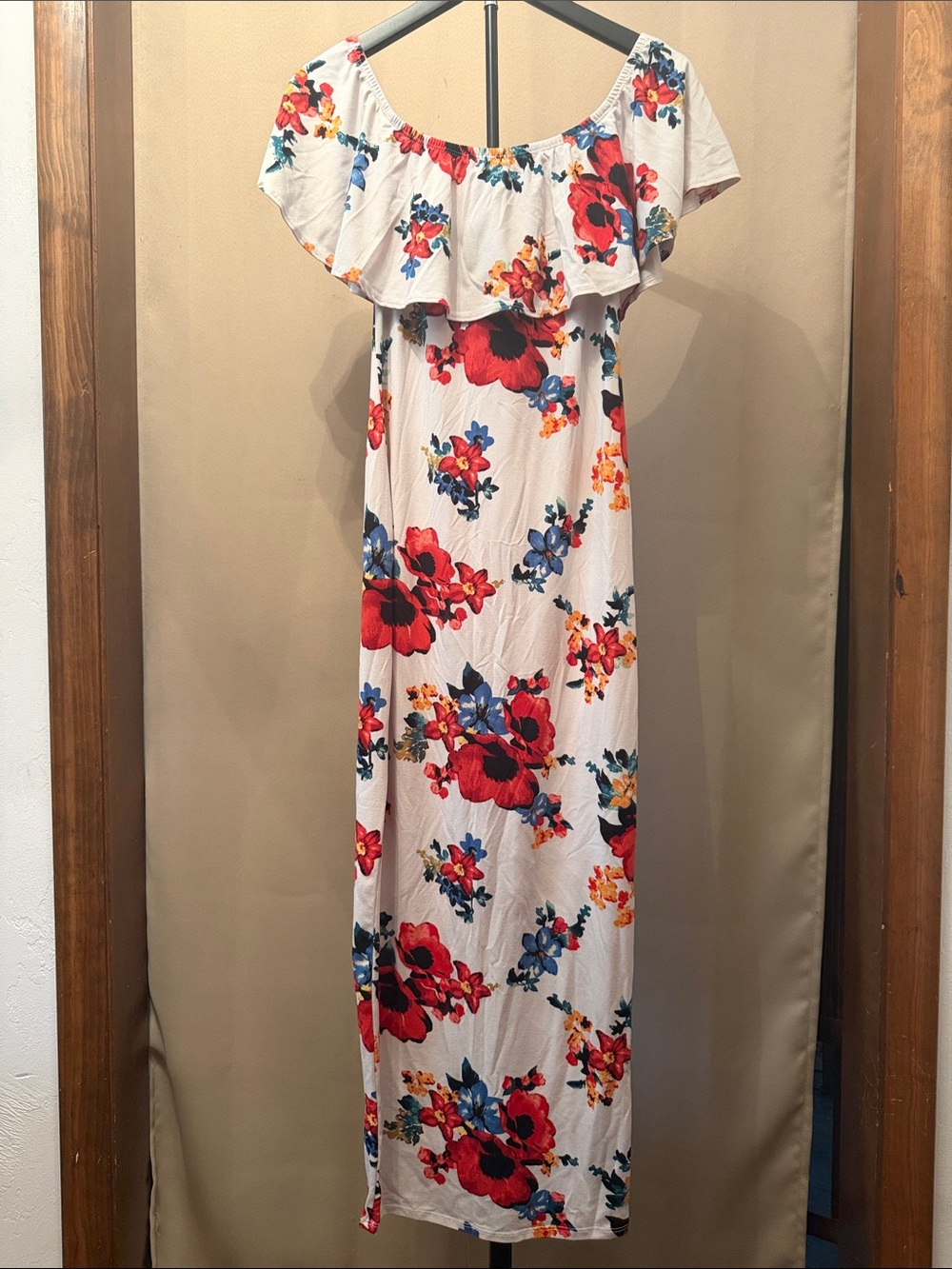 White Floral Off-Shoulder Maxi Dress